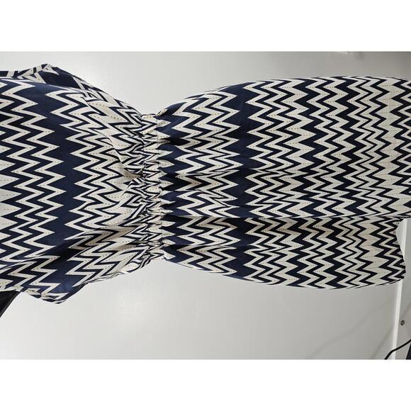 Speed Control Chevron Dress - Picture 9 of 14